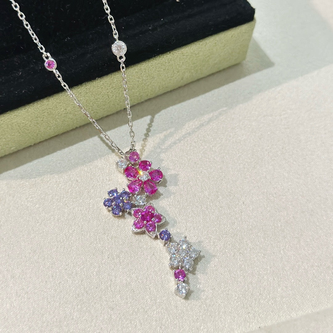 VCA Necklace