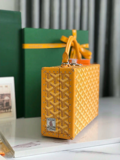 GOY Grand H√¥tel 24.5x7.5x17cm