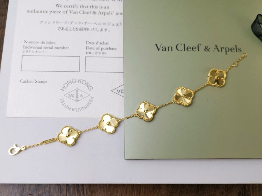 VCA Bracelet