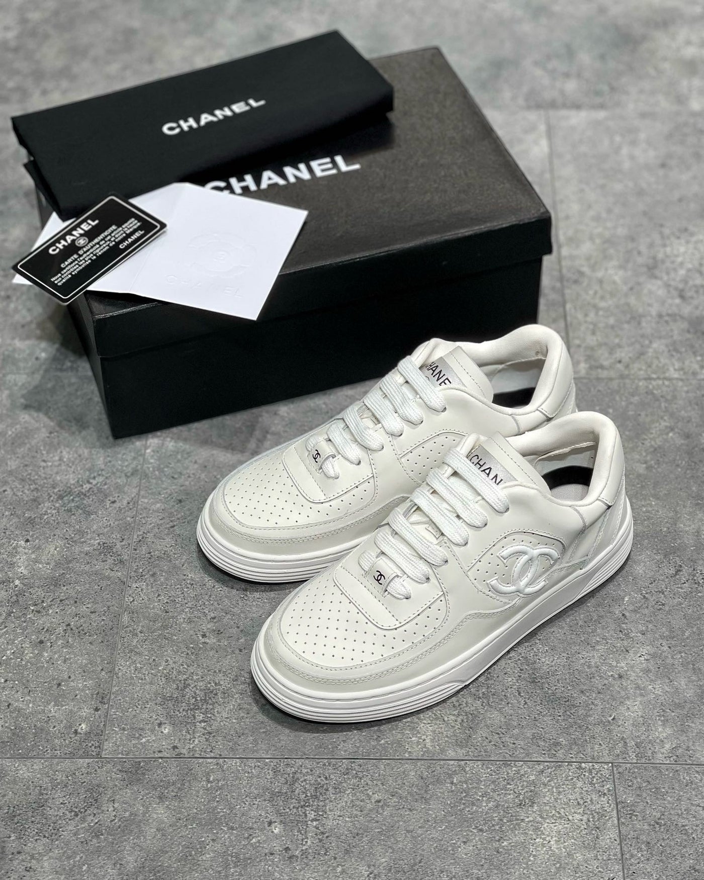 CHA Sneakers