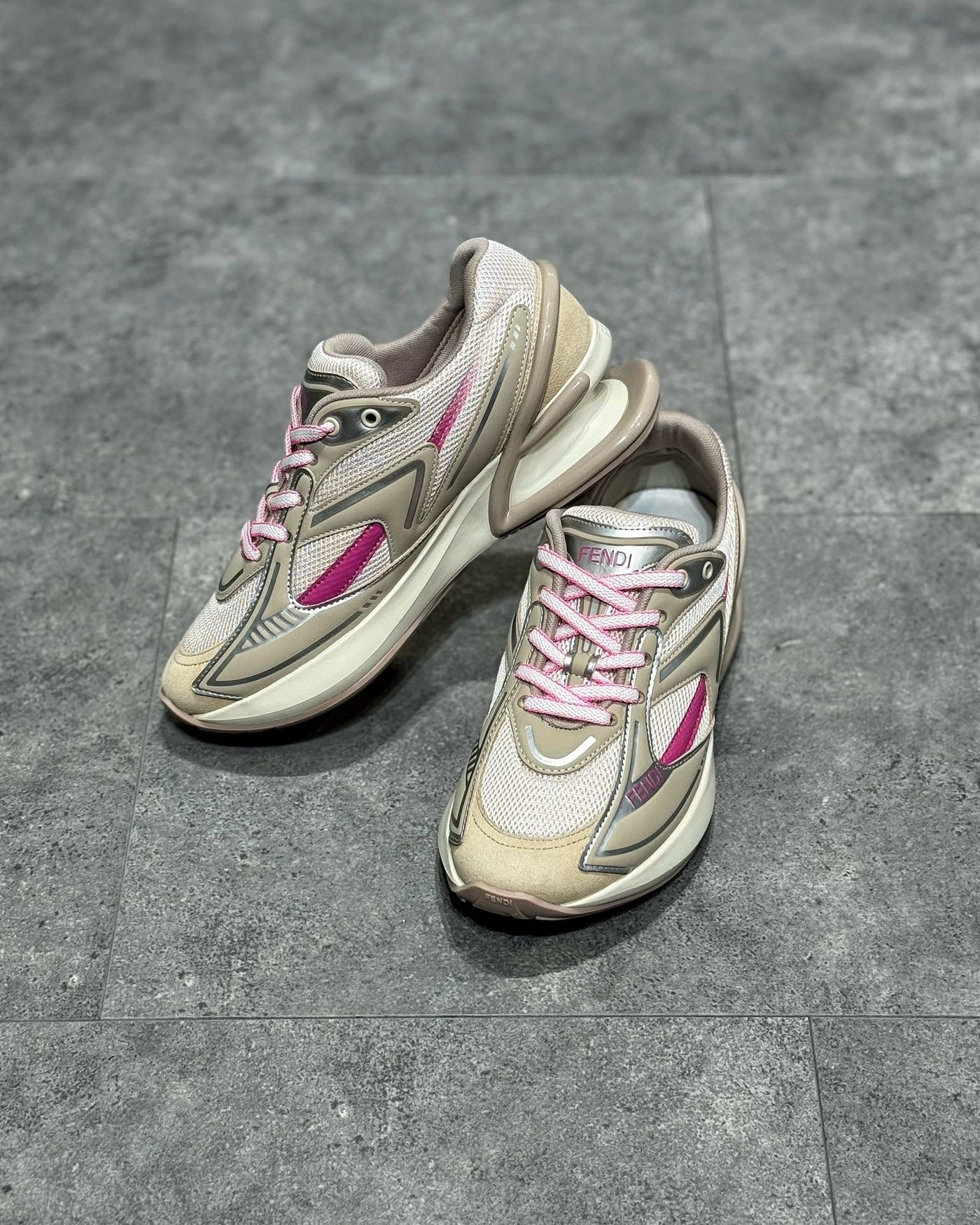 FEN Sneakers