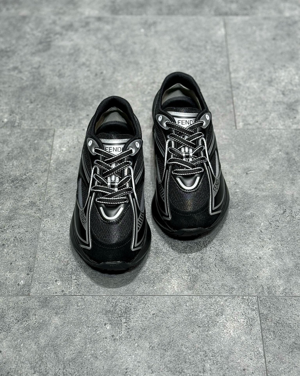 FEN Sneakers