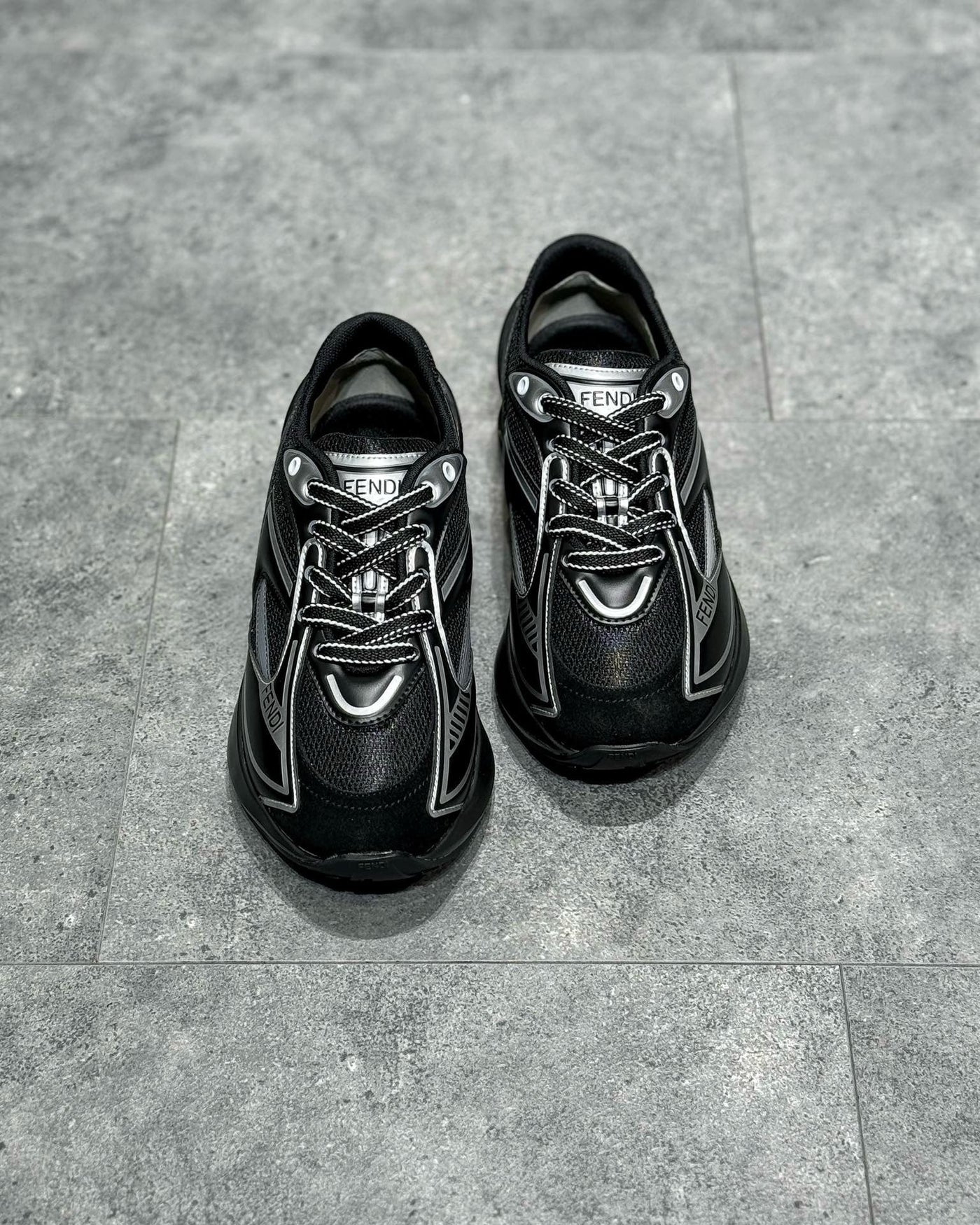 FEN Sneakers
