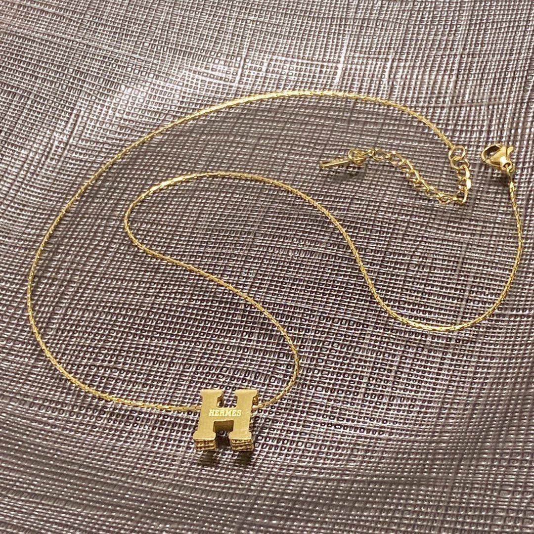 HERM Necklace