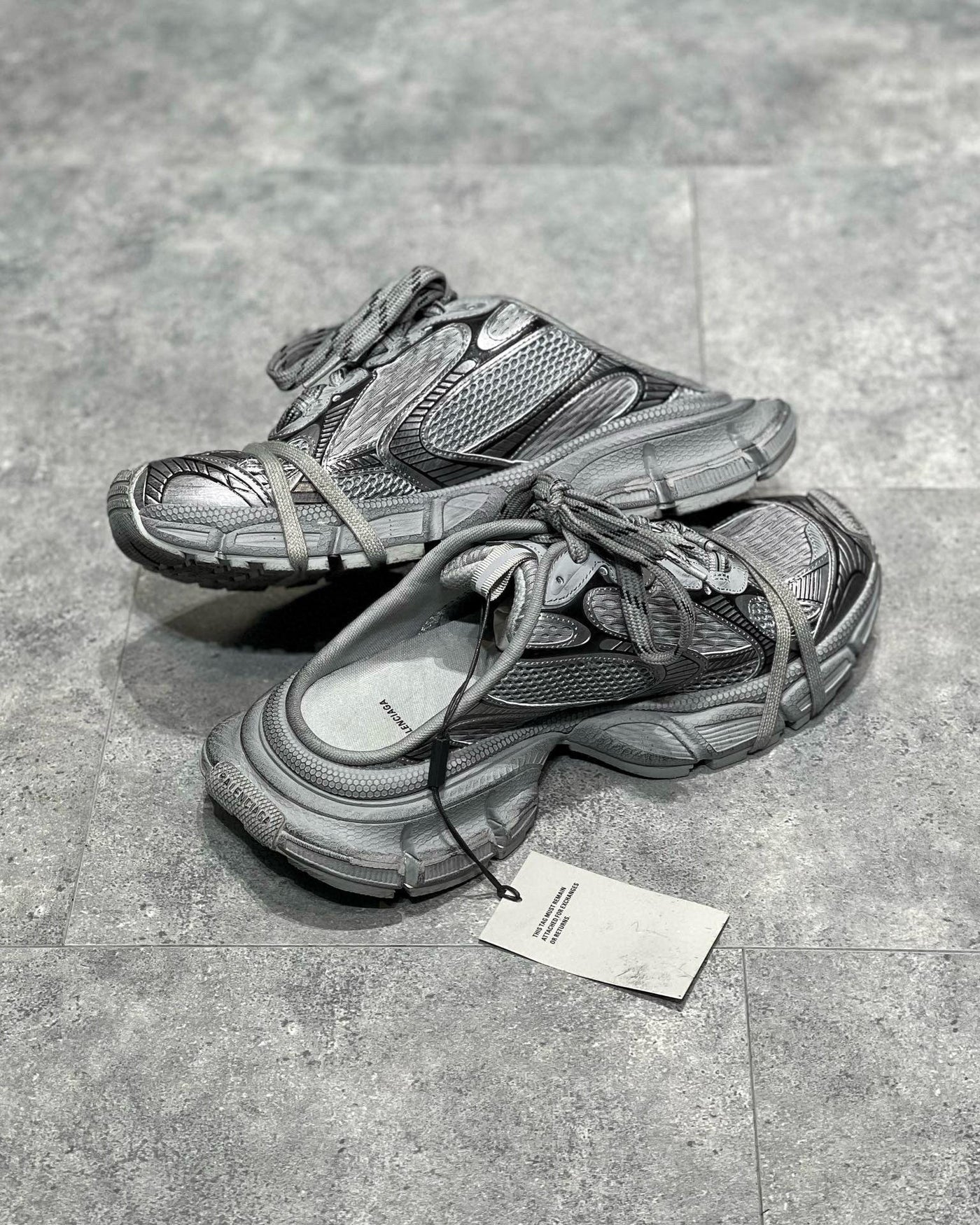 Sneakers & Shoes