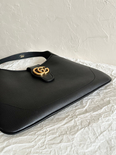 APHRODITE MEDIUM 39 SHOULDER BAG IN BLACK CALFSKIN