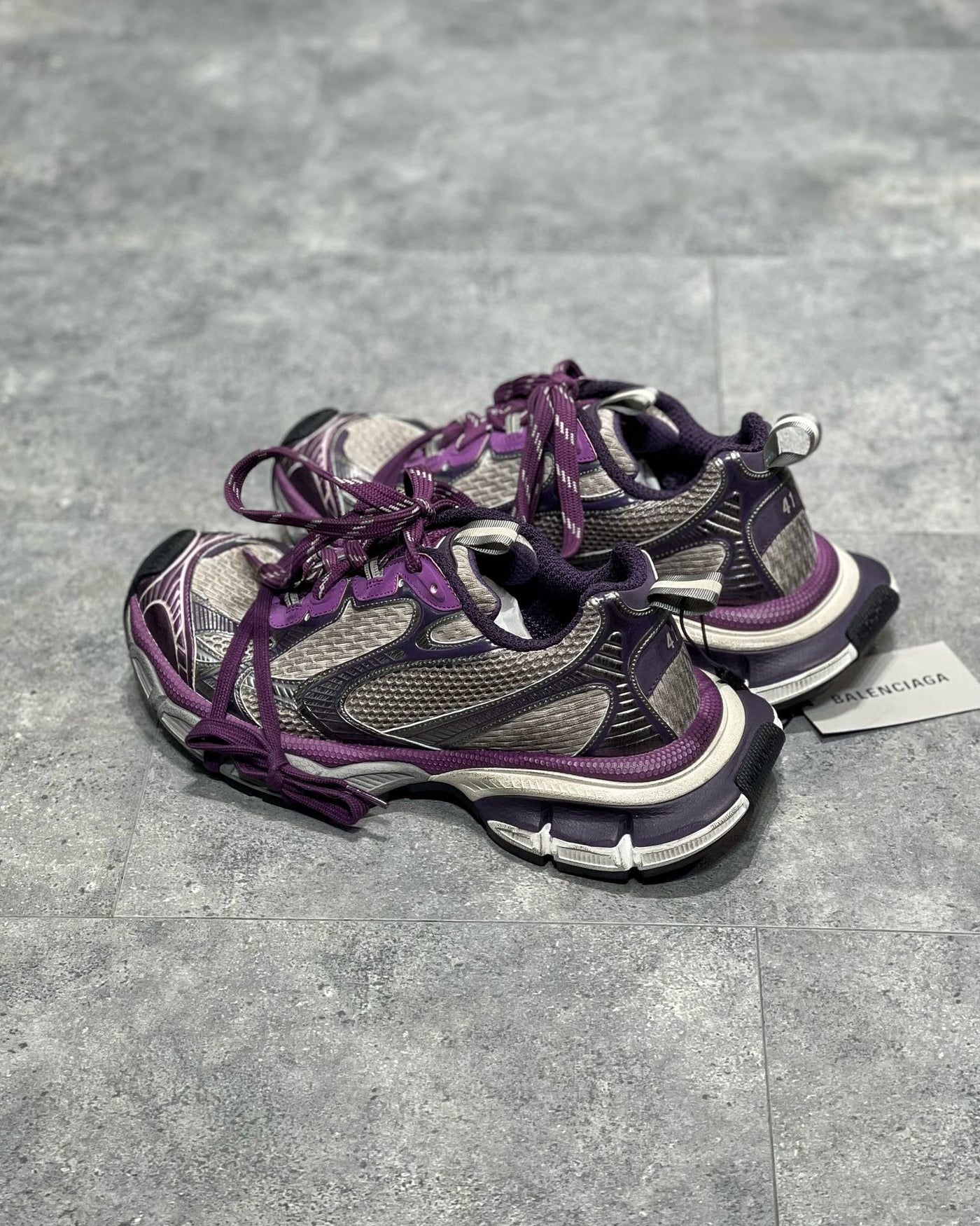 Sneakers & Shoes