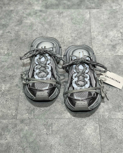 Sneakers & Shoes