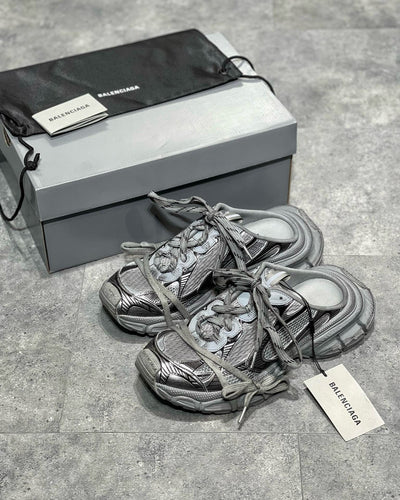 Sneakers & Shoes