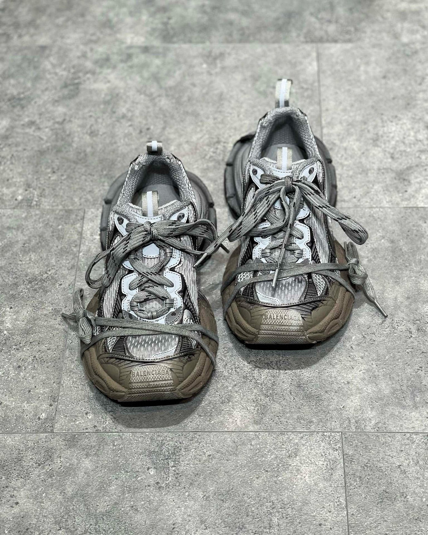 Sneakers & Shoes