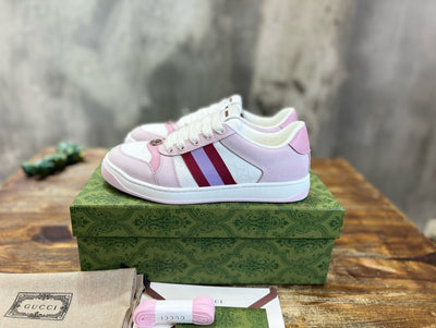 GUC Sneakers