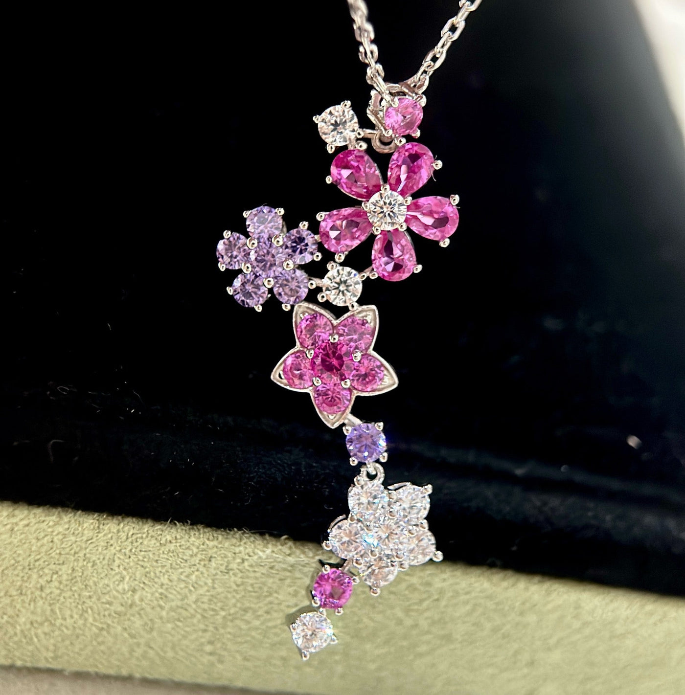 VCA Necklace
