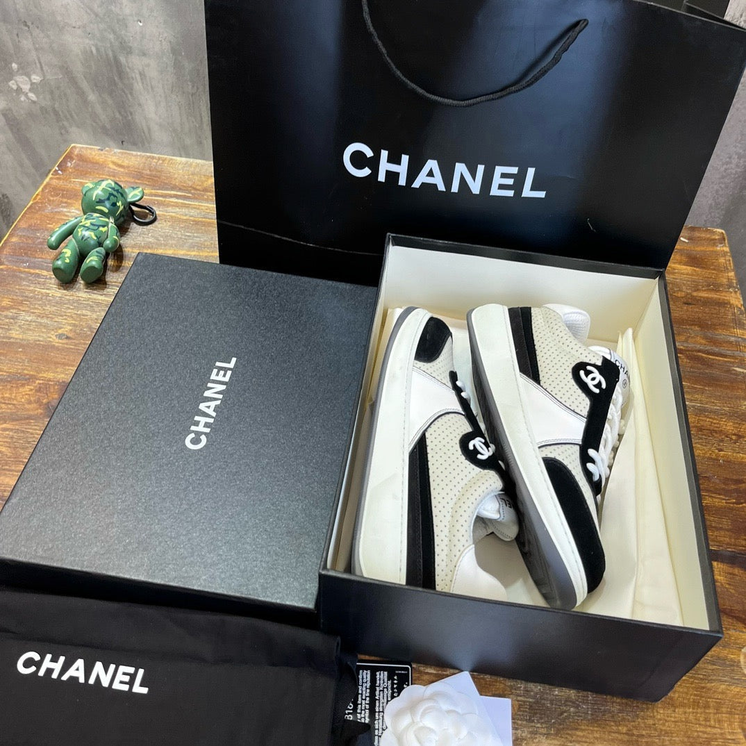 CHA Sneakers
