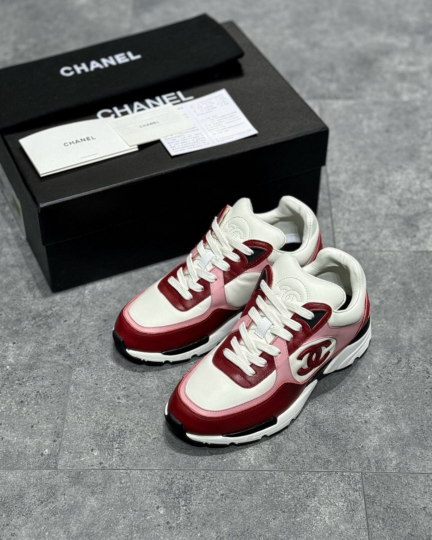 CHA Sneakers