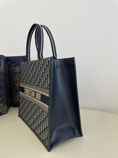 DIO Book Tote (42cm)