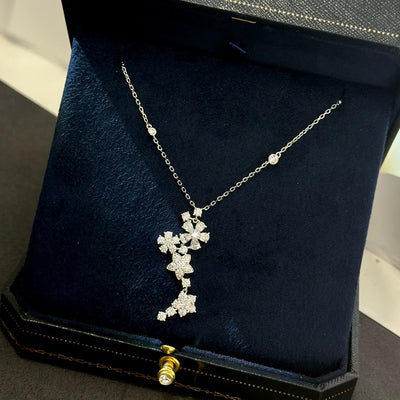 VCA Necklace