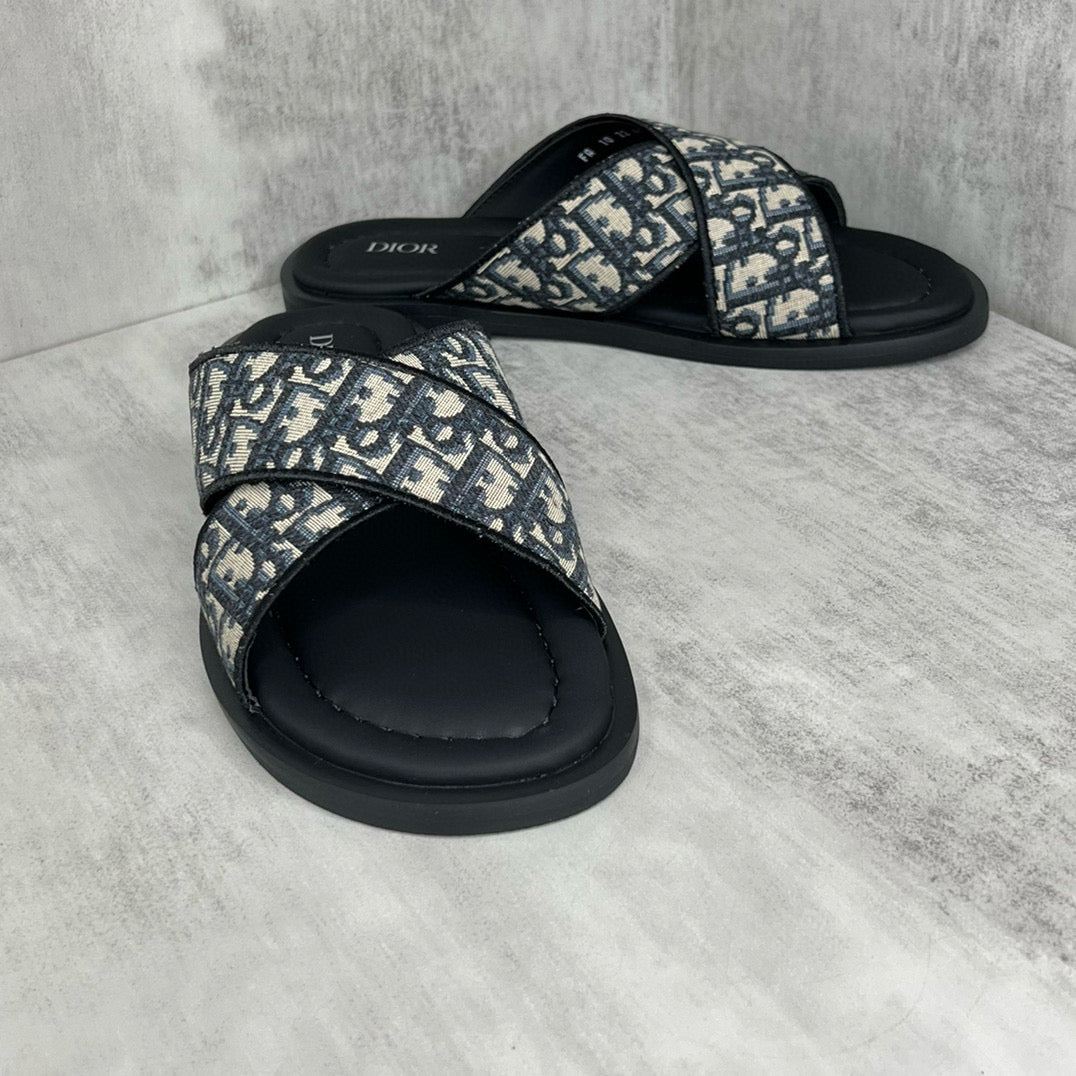 DIO Sandals
