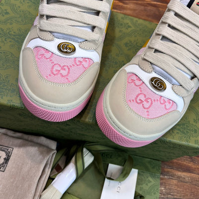 GUC Sneakers