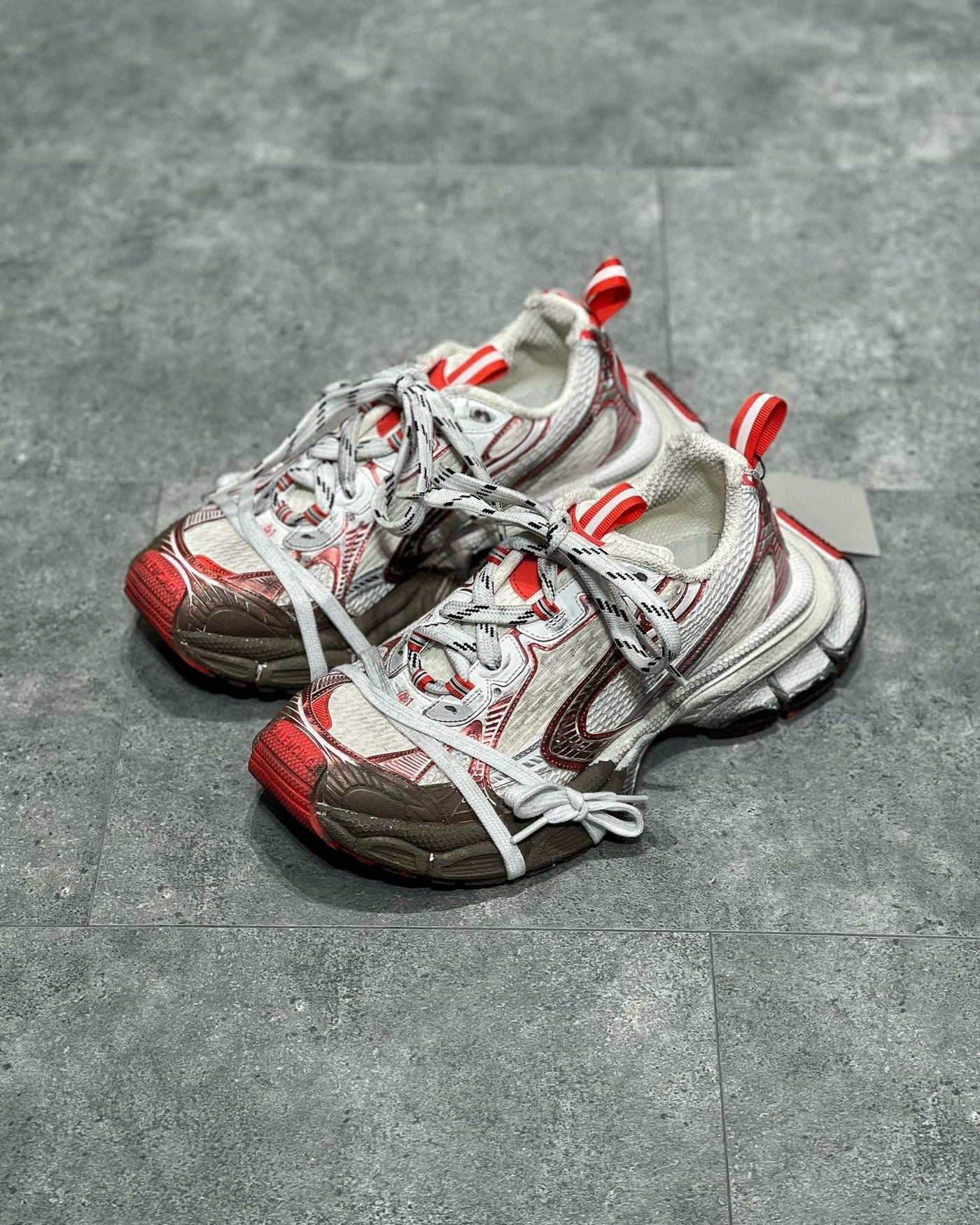 Sneakers & Shoes