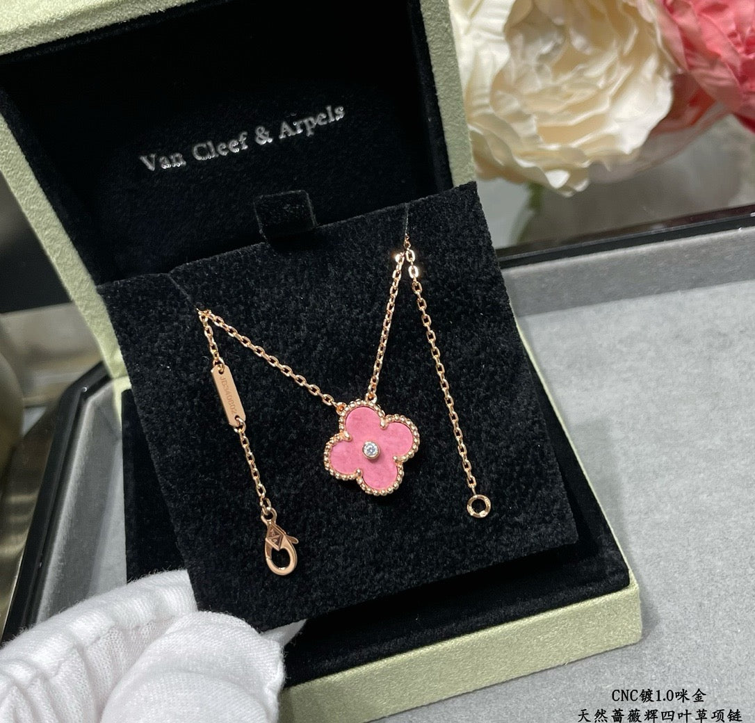 VCA Necklace
