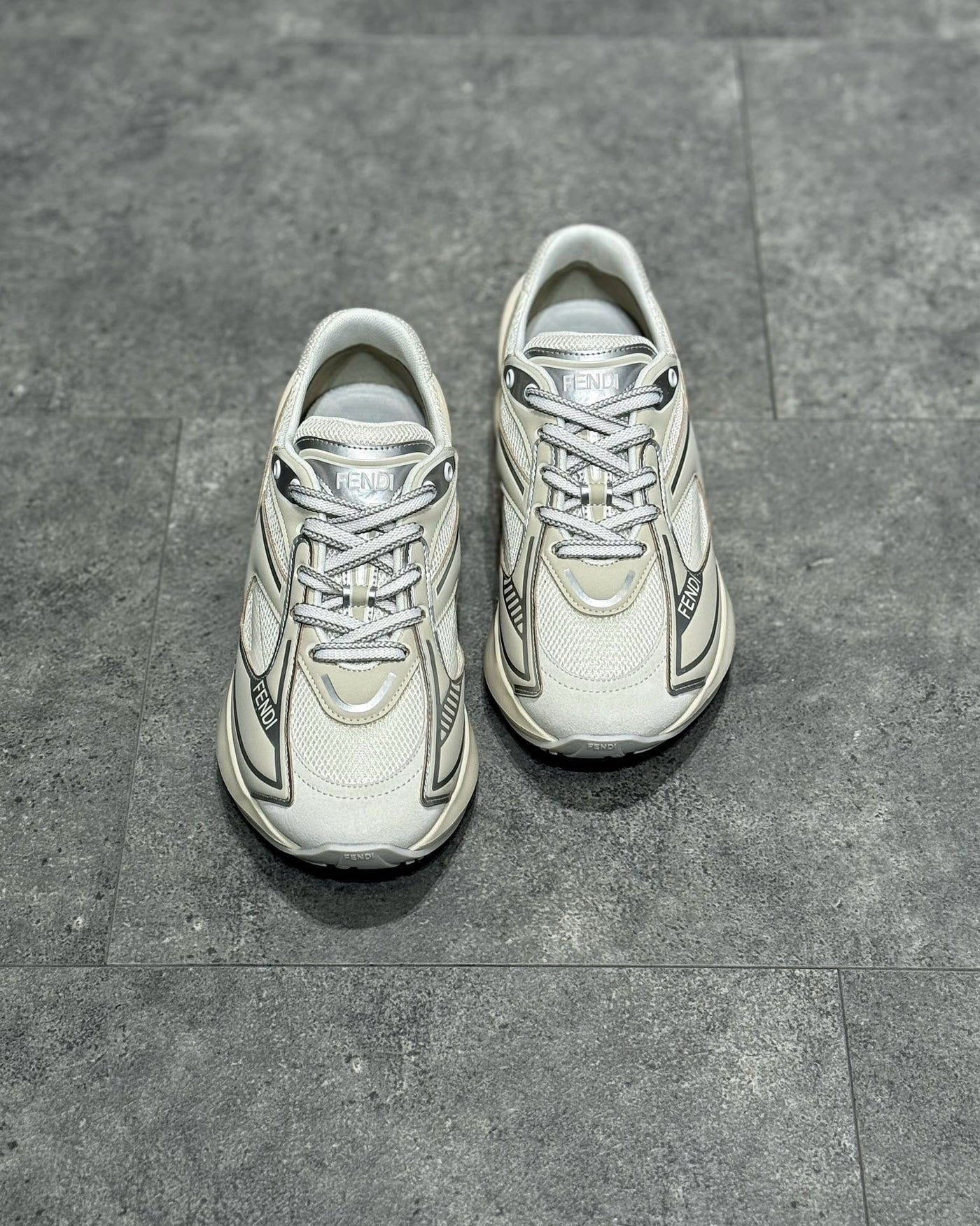 FEN Sneakers