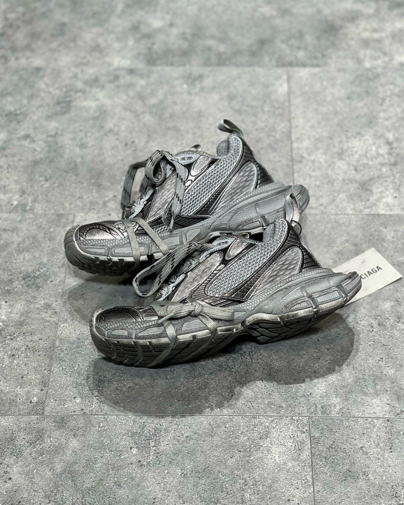 Sneakers & Shoes