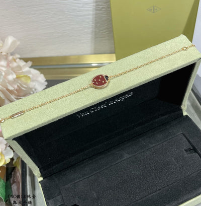 VCA Bracelet