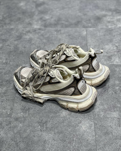 Sneakers & Shoes