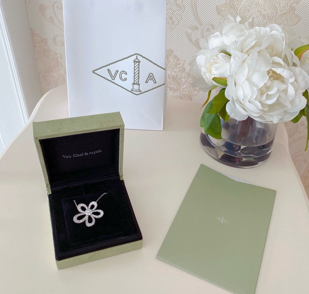 VCA Necklace