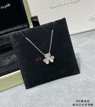 VCA Necklace