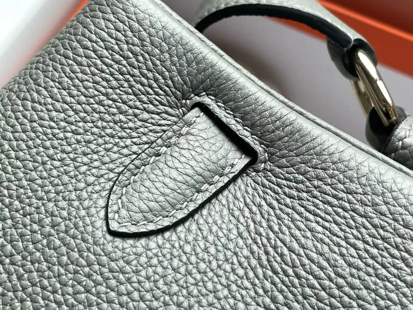 HERM KELLY MESSENGER 25