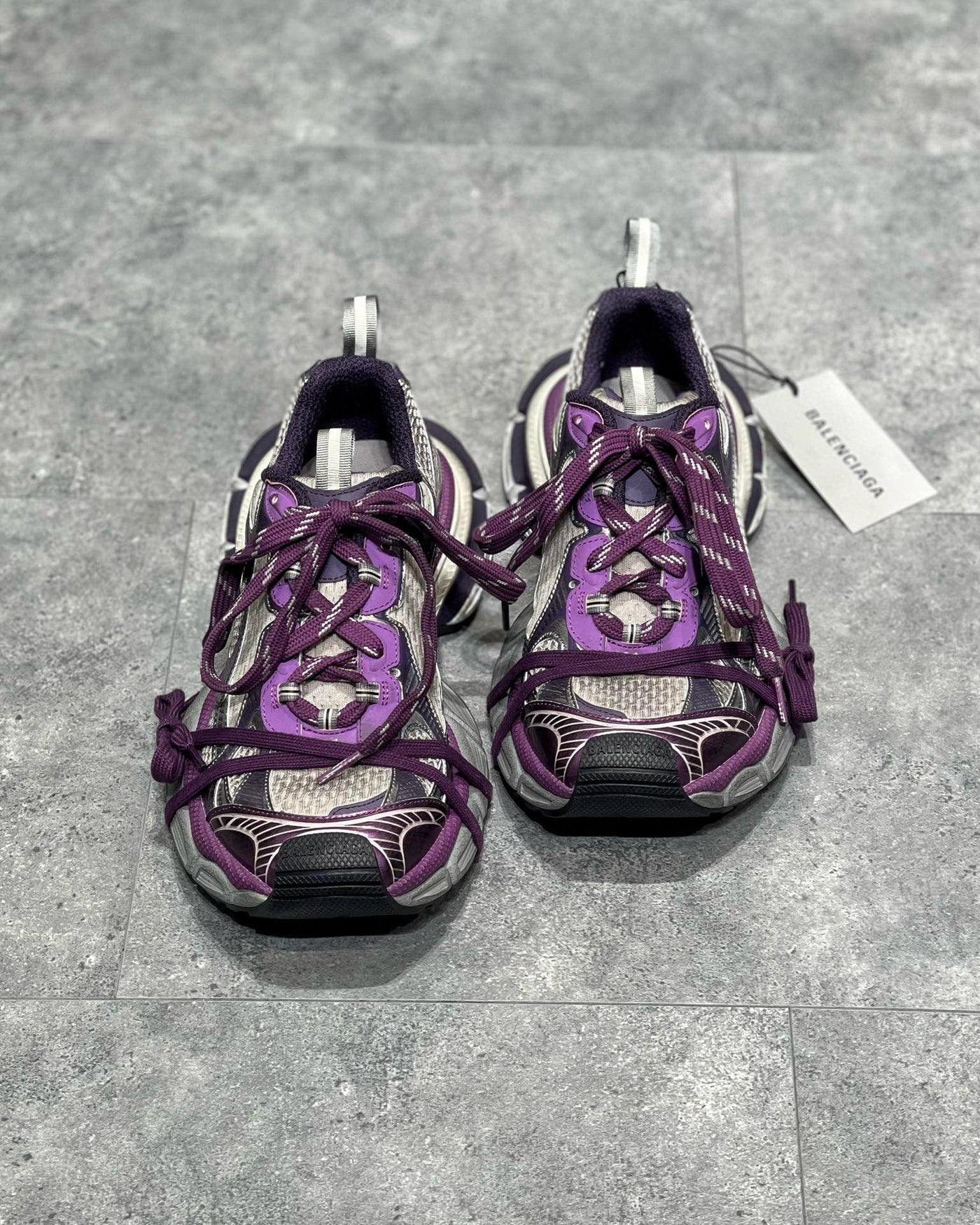 Sneakers & Shoes