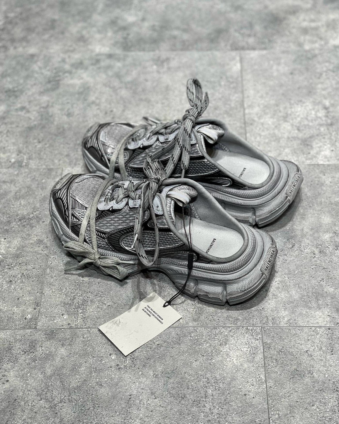 Sneakers & Shoes