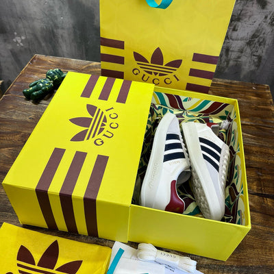 GUC Sneakers
