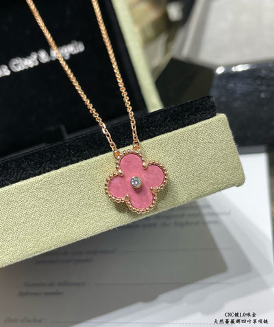 VCA Necklace