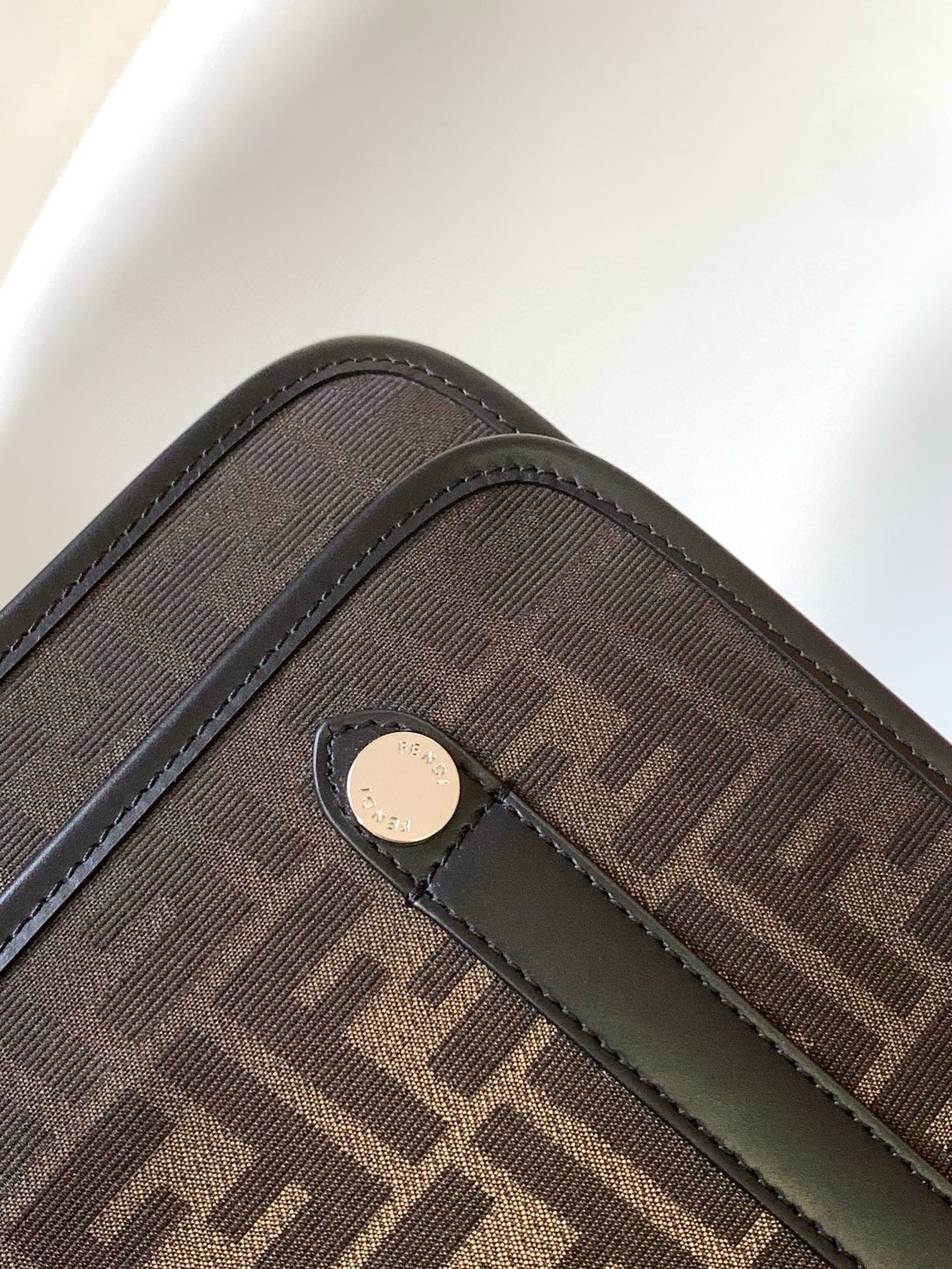 FEN MESSENGER BAG 20.5*7*24