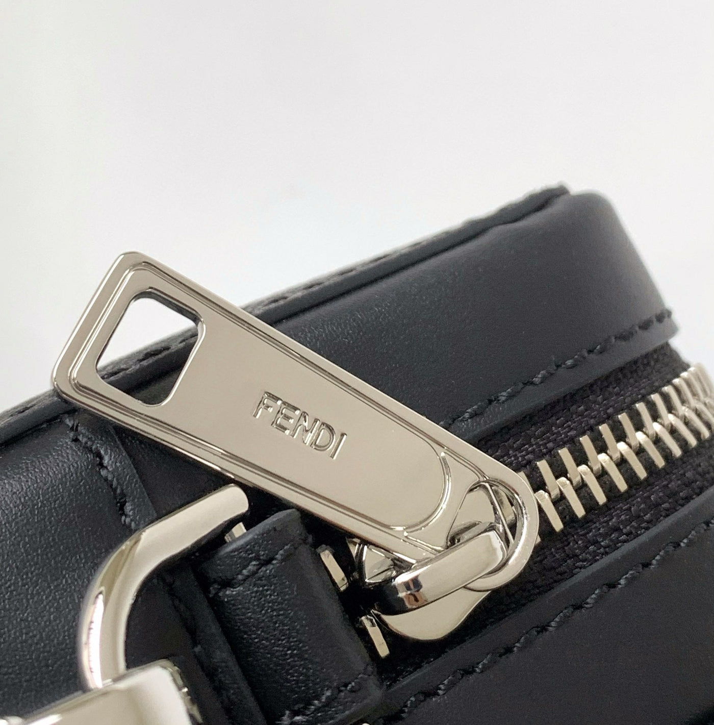 FEN MESSENGER BAG 17.5*6.5*14