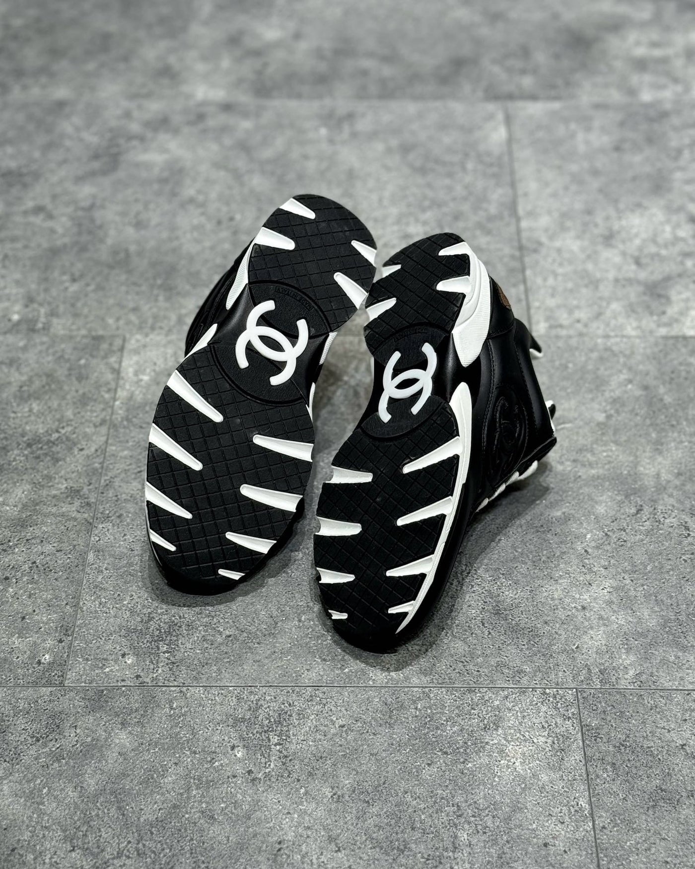 CHA Sneakers