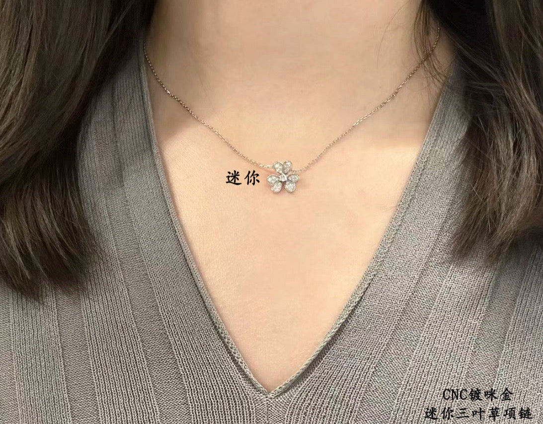 VCA Necklace