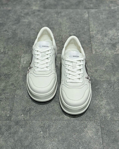 GUC Sneakers