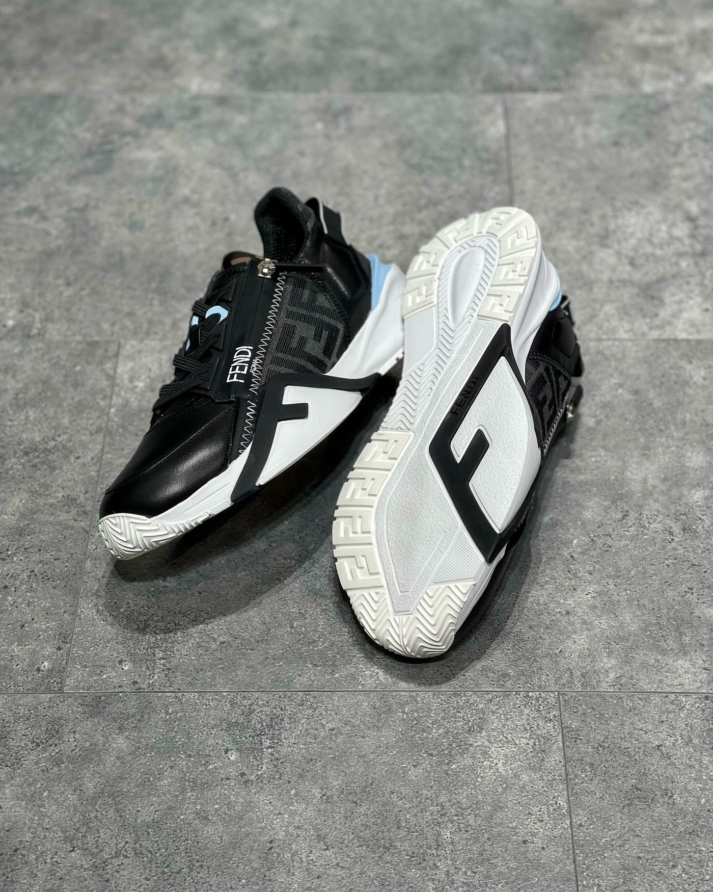 FEN Sneakers