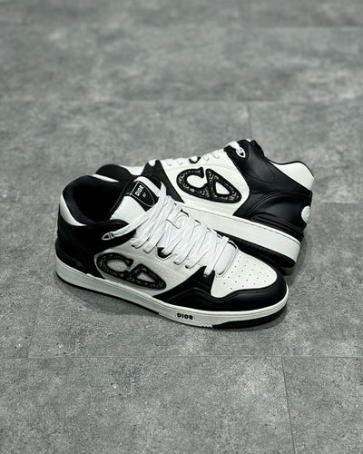 CD SNEAKERS