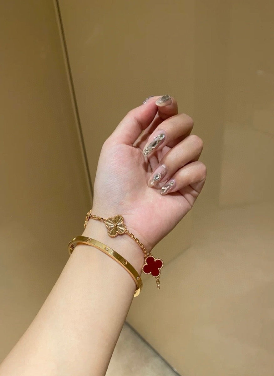 VCA Bracelet