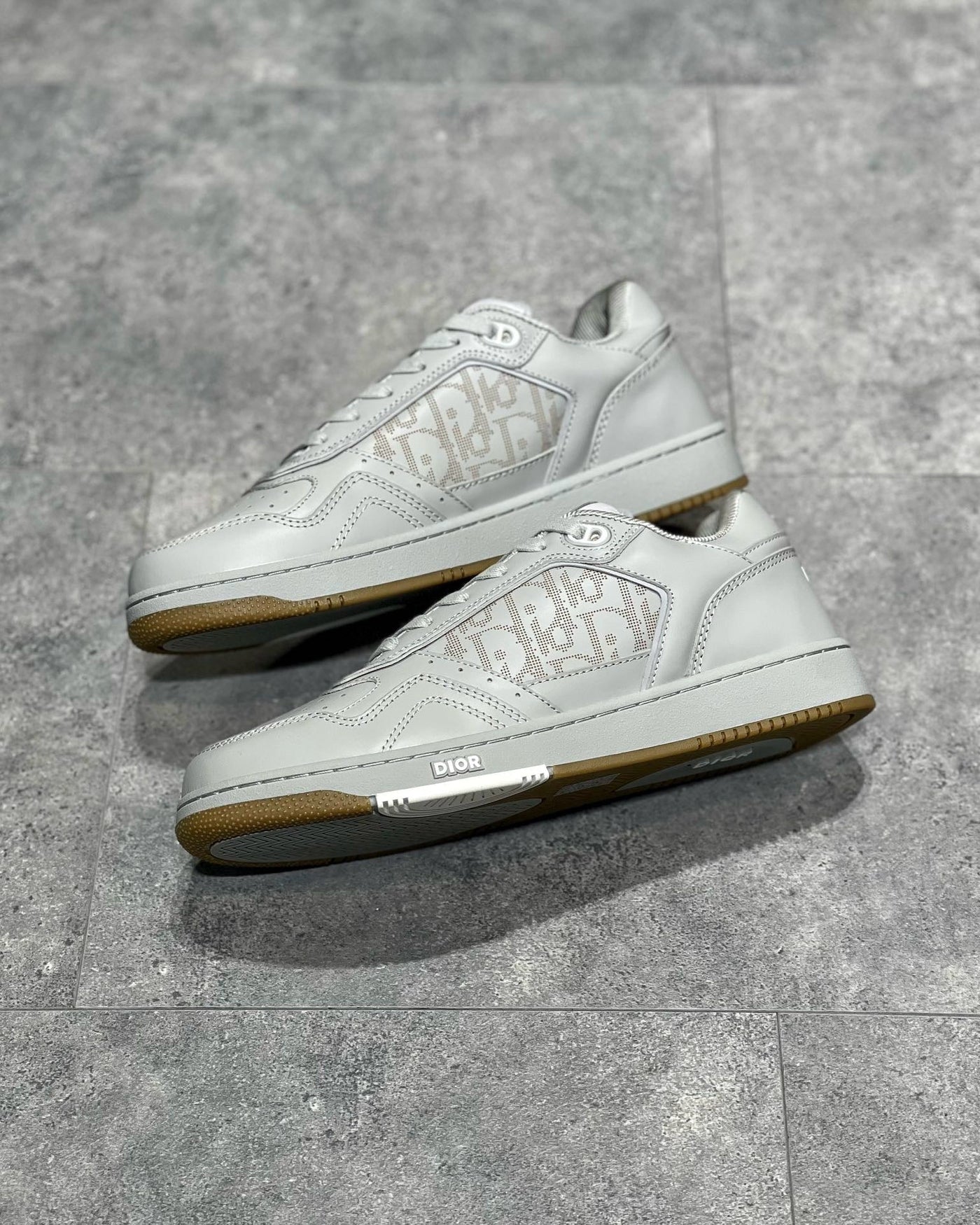 DIO Sneakers