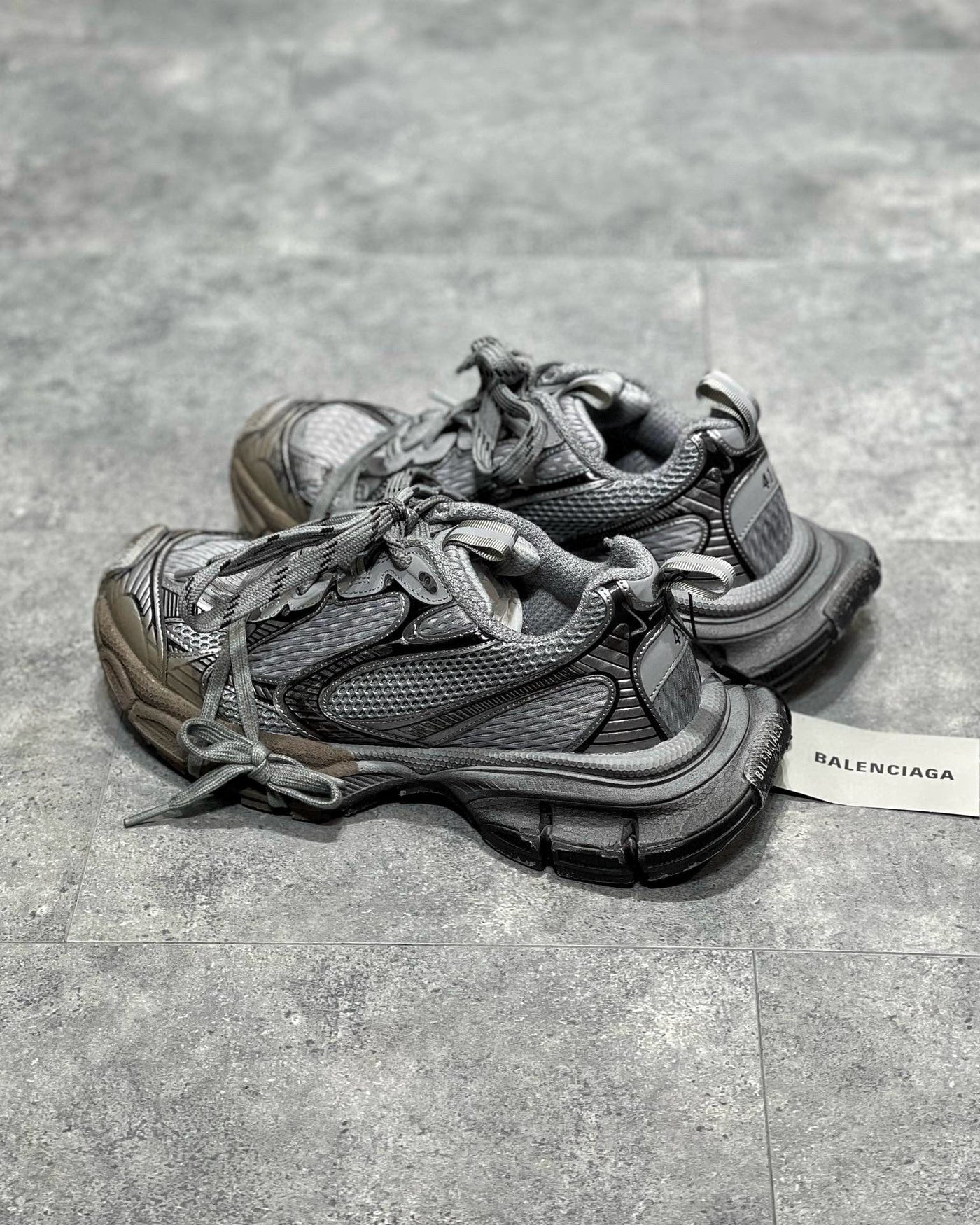 Sneakers & Shoes