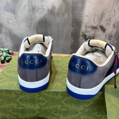 GUC Sneakers