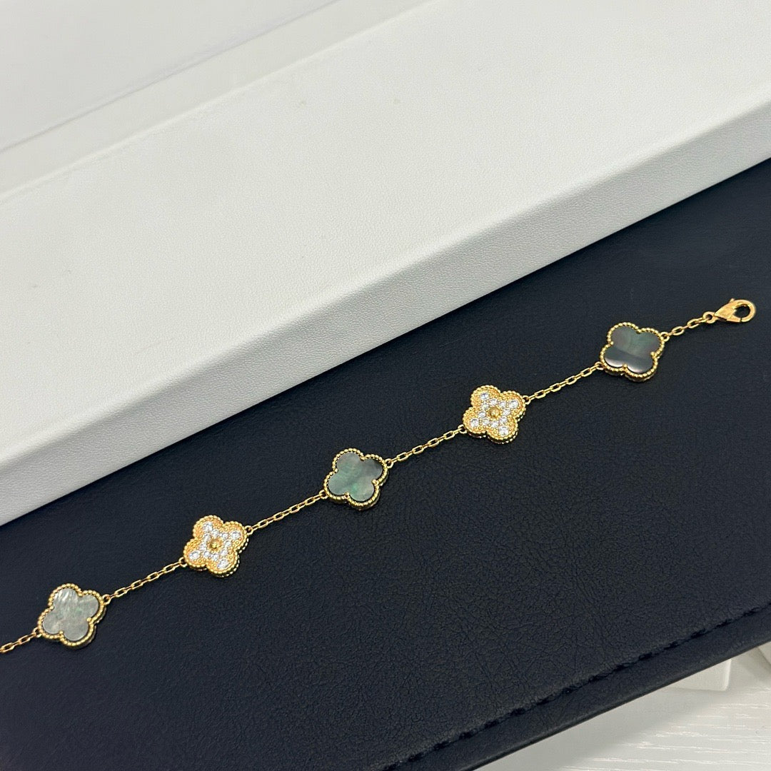 VCA Bracelet