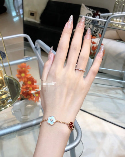 VCA Bracelet