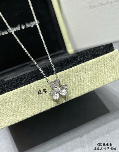 VCA Necklace