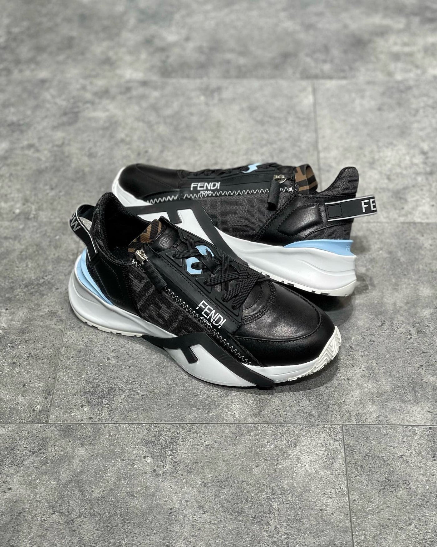 FEN Sneakers
